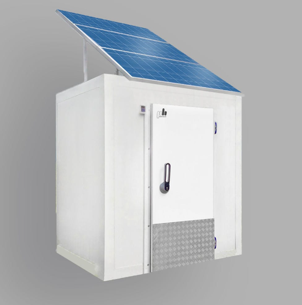 پنل های خورشیدی، یکی از روش های ریکاوری انرژی در سیستم سردخانه ها هستند.